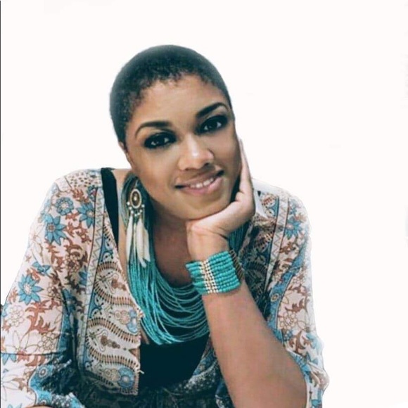 Meet your Posher, Kendell - Picture 1 of 1